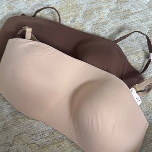 NWT Set of 2 Victoria’s Secret Seamless Bandeau Bra - Sz M